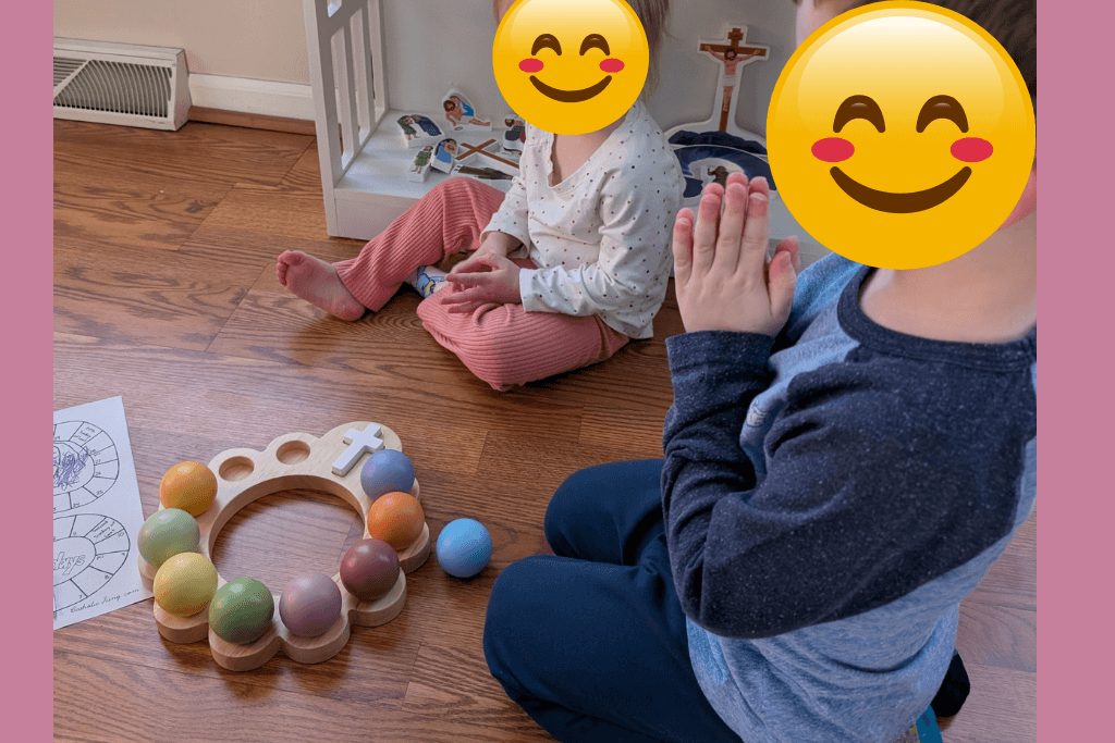 kids praying the rosary with shining light dolls wooden rosary